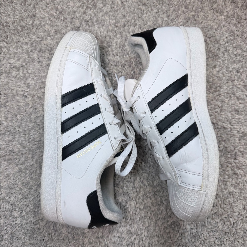 adidas superstar white sneakers women’s size 8